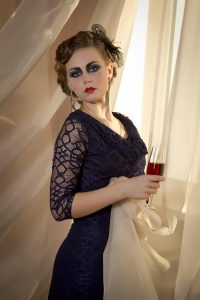 4330009 young woman g633519f5d 640