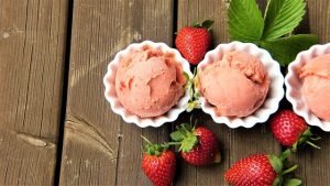 silviarita strawberry ice cream gea6b128bf 640