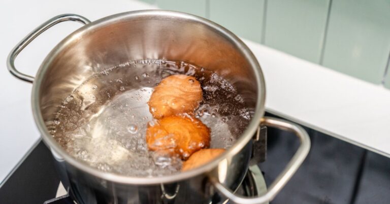 Jardinage : pourquoi j’ai arrêté de jeter l’eau de cuisson des œufs 2 Normal 2026 05 26T230739.494 768x403 1