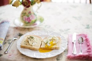 jillwellington poached eggs on toast g707bc55f0 640