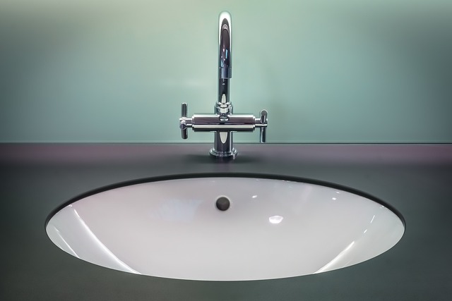 Nettoyez votre gourde en inox ou votre thermos 31 pexels bathroom g02337a9be 640